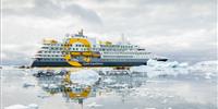 QuarkExpeditions_Ultramarine_9B6A2920_michellesole_smlr.jpg