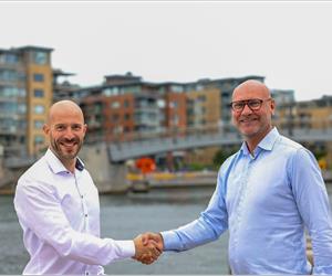 Peter Morsbach,CEO Hoglund and Rune Braastad,President ABBs Marine and Ports division – Image credit ABB